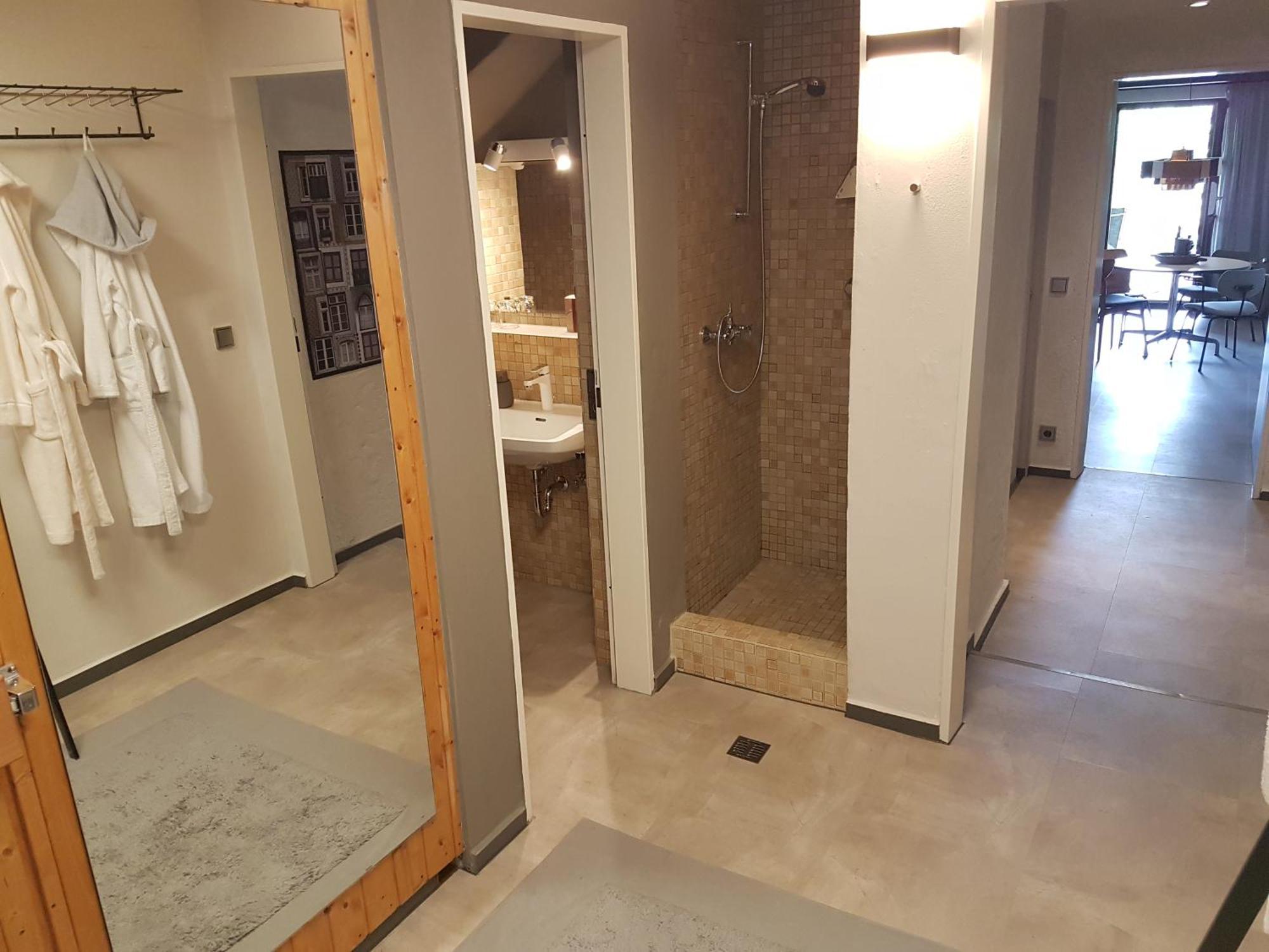 Exklusiver Souterrain - Zentral, Ruhig Mit Grosser Terrasse, Bergblick Und Privaten Sauna Zzgl Immenstadt im Allgäu Exterior foto